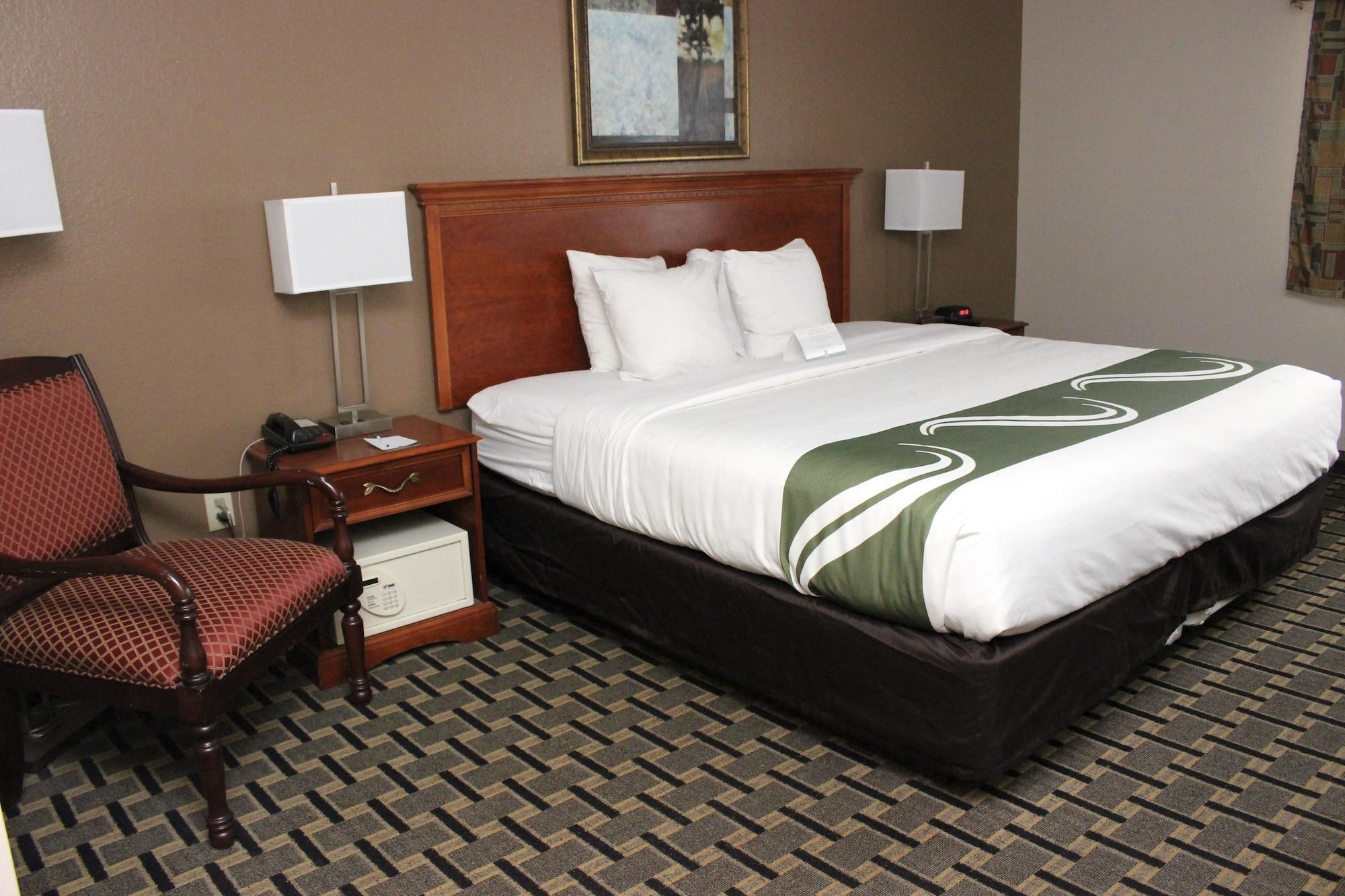 Quality Inn & Suites Detroit Metro Airport Romulus Εξωτερικό φωτογραφία